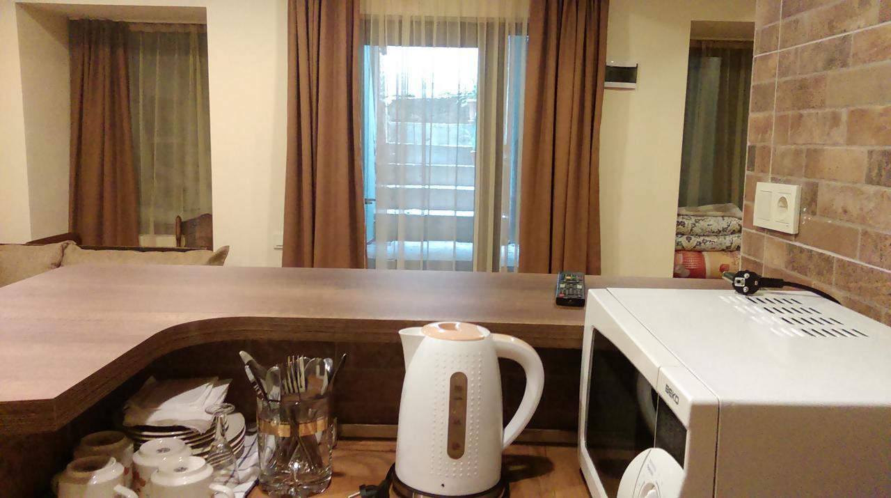 Low Budget Room With King Size Bed Tbilisi Exterior photo